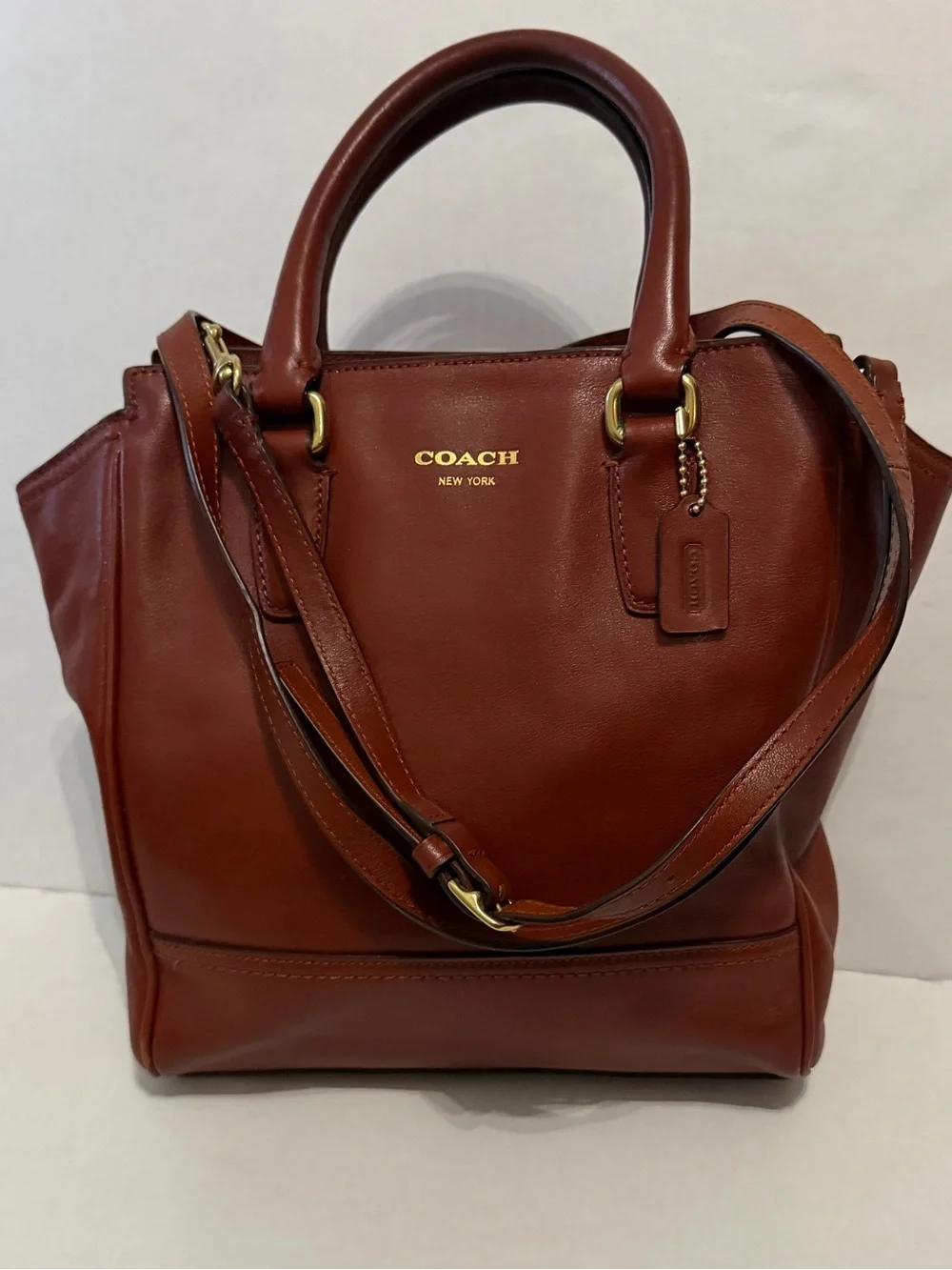 COACH Classic chestnut brown crossbody UEC 9x8x3, top zipper.Strap& 2 handles - Picture 14 of 15
